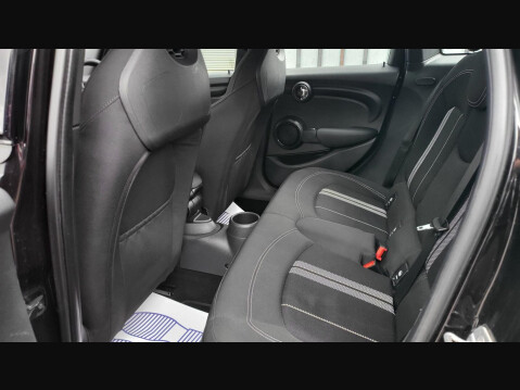 Mini Hatch COOPER SPORT 19