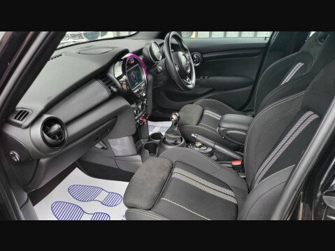 Mini Hatch COOPER SPORT 28