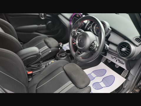 Mini Hatch COOPER SPORT 2