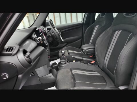 Mini Hatch COOPER SPORT 29
