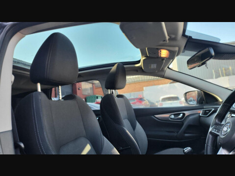 Nissan Qashqai N-CONNECTA DIG-T 2