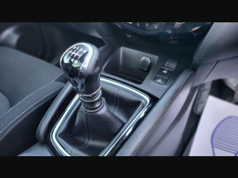 Nissan Qashqai N-CONNECTA DIG-T 15