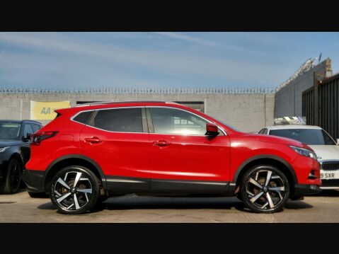 Nissan Qashqai TEKNA DIG-T 9