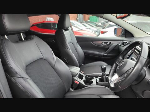Nissan Qashqai TEKNA DIG-T 19