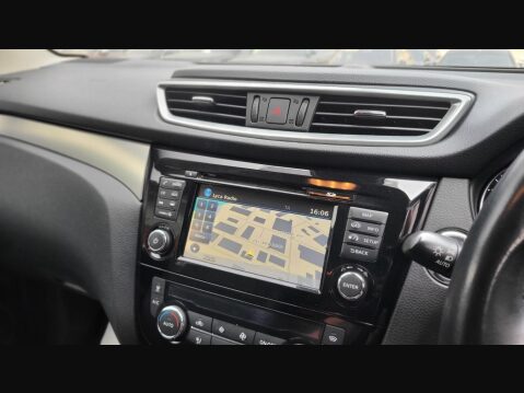 Nissan Qashqai TEKNA DIG-T 25