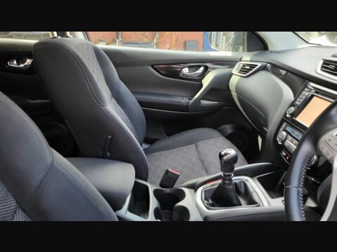 Nissan Qashqai N-CONNECTA DIG-T 14