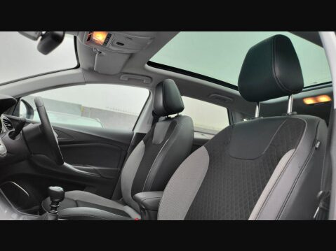 Vauxhall Grandland X SPORT NAV S/S 2