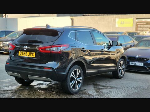 Nissan Qashqai DIG-T N-CONNECTA 11