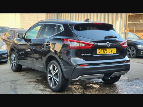 Nissan Qashqai DIG-T N-CONNECTA 7