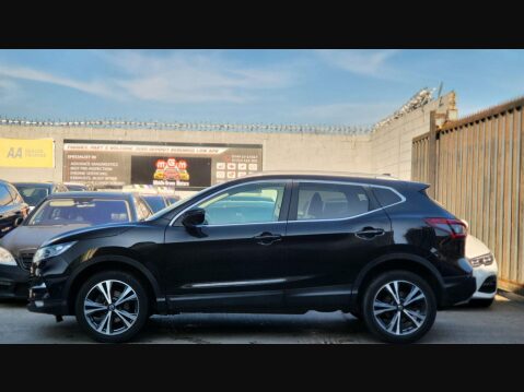 Nissan Qashqai DIG-T N-CONNECTA 8