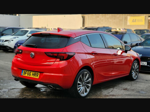Vauxhall Astra SRI NAV S/S 9