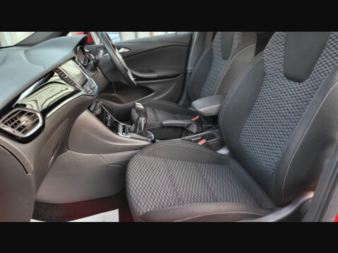 Vauxhall Astra SRI NAV S/S 29