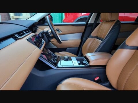 Land Rover Range Rover Velar R-DYNAMIC HSE 27