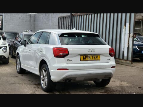 Audi Q2 TFSI SPORT 6