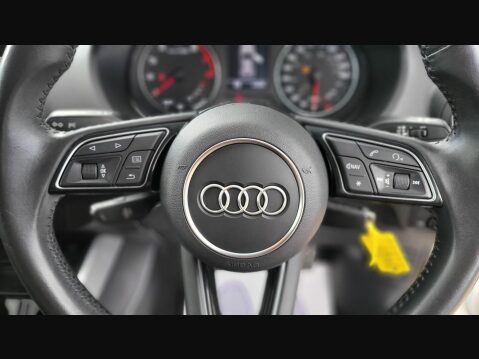 Audi Q2 TFSI SPORT 22
