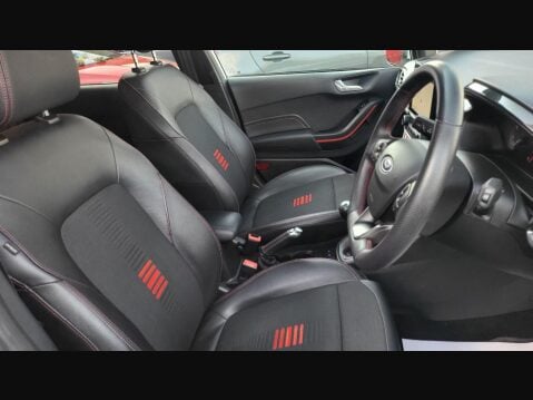 Ford Fiesta ST-LINE X 4