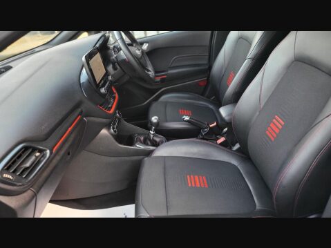 Ford Fiesta ST-LINE X 28