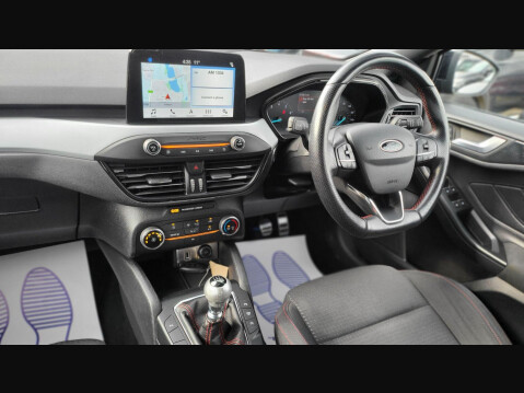 Ford Focus ST-LINE 14