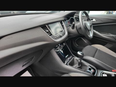 Vauxhall Grandland X GRIFFIN 11