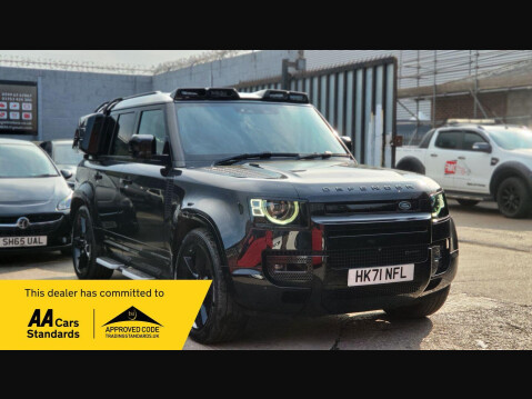 Land Rover Defender X-DYNAMIC SE 1