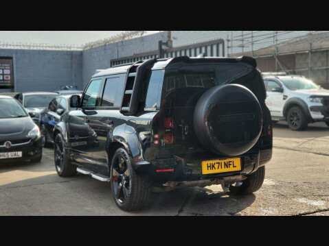 Land Rover Defender X-DYNAMIC SE 6