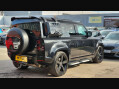 Land Rover Defender X-DYNAMIC SE 12