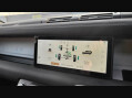 Land Rover Defender X-DYNAMIC SE 32