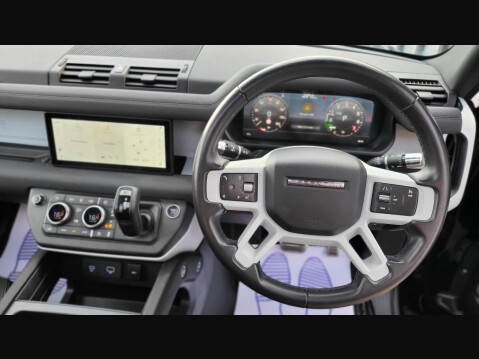 Land Rover Defender X-DYNAMIC SE 39