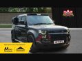 Land Rover Defender X-DYNAMIC SE 1