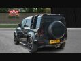 Land Rover Defender X-DYNAMIC SE 3