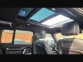 Land Rover Defender X-DYNAMIC SE 4