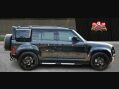 Land Rover Defender X-DYNAMIC SE 9