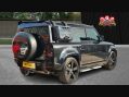 Land Rover Defender X-DYNAMIC SE 10