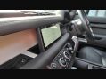 Land Rover Defender X-DYNAMIC SE 13
