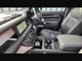 Land Rover Defender X-DYNAMIC SE 42