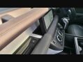 Land Rover Defender X-DYNAMIC SE 24
