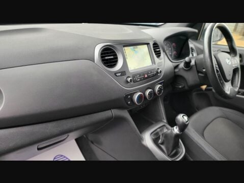 Hyundai i10 GO SE 11