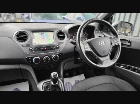 Hyundai i10 GO SE 12