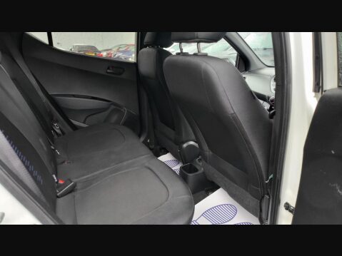 Hyundai i10 GO SE 17