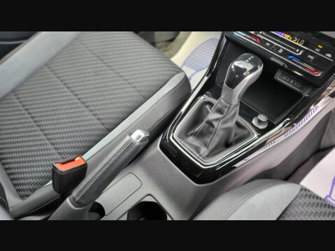 Volkswagen T-Cross R-LINE TSI DSG 16