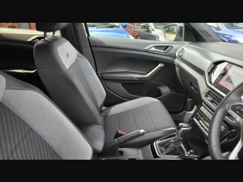 Volkswagen T-Cross R-LINE TSI DSG 19