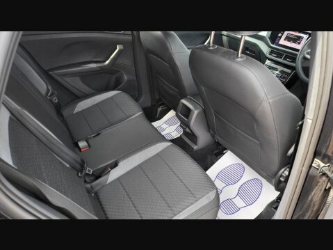 Volkswagen T-Cross R-LINE TSI DSG 21