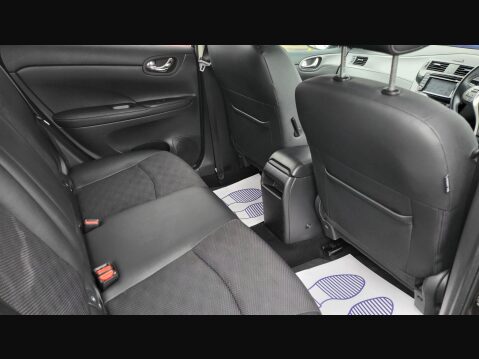 Nissan Pulsar N-CONNECTA DIG-T 18