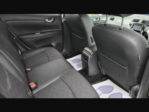 Nissan Pulsar N-CONNECTA DIG-T 18
