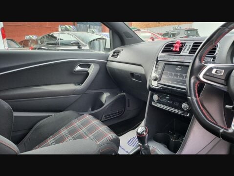 Volkswagen Polo GTI 14