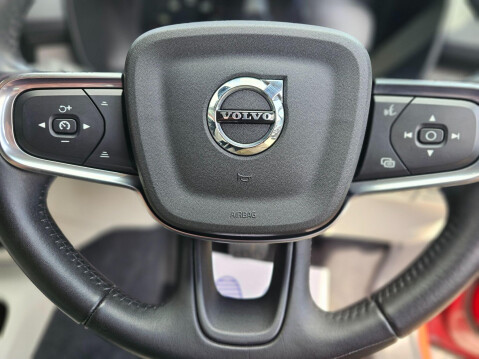 Volvo XC40 B4 INSCRIPTION AWD MHEV 35