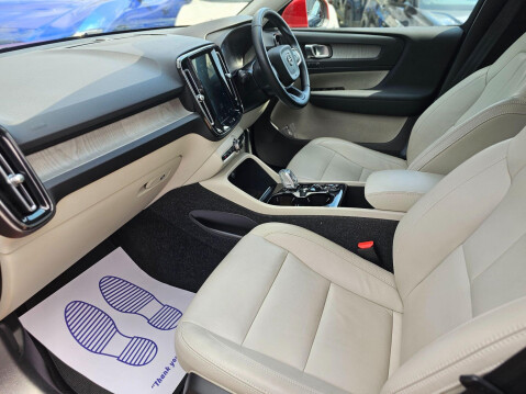 Volvo XC40 B4 INSCRIPTION AWD MHEV 36