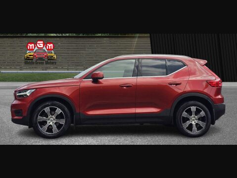 Volvo XC40 B4 INSCRIPTION AWD MHEV 9