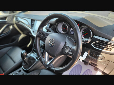 Vauxhall Astra ELITE NAV S/S 29