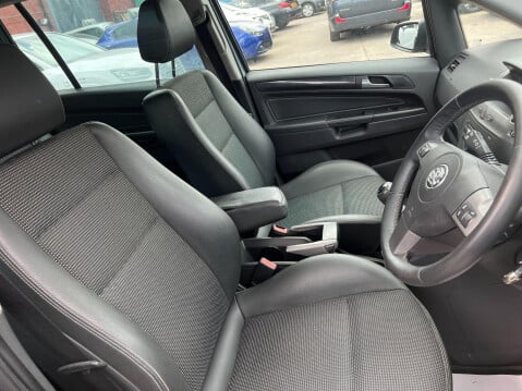 Vauxhall Zafira DESIGN 16V 19